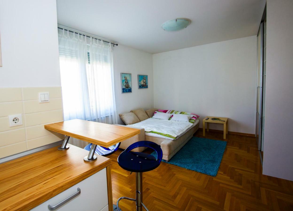 Apartment Luka Zagreb Exterior photo