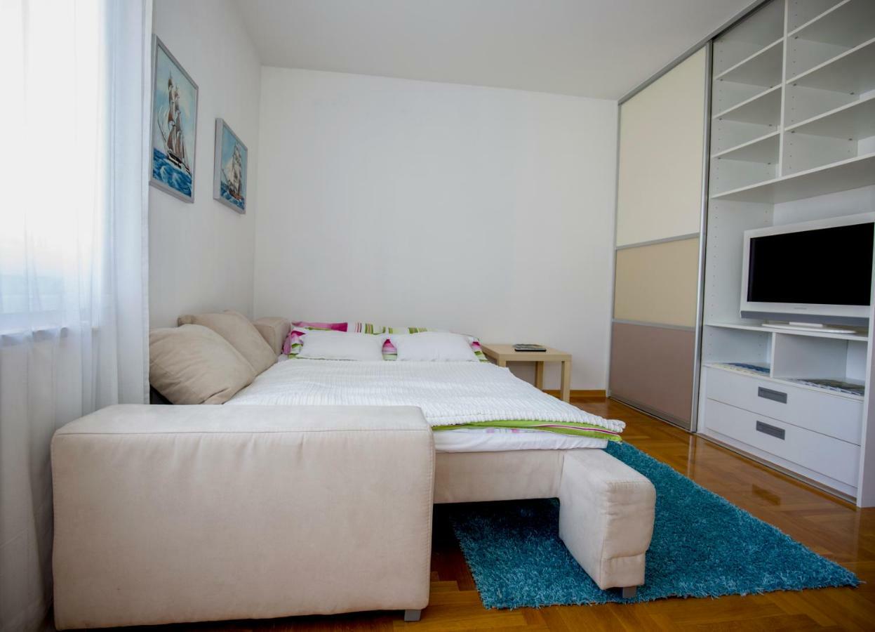 Apartment Luka Zagreb Exterior photo